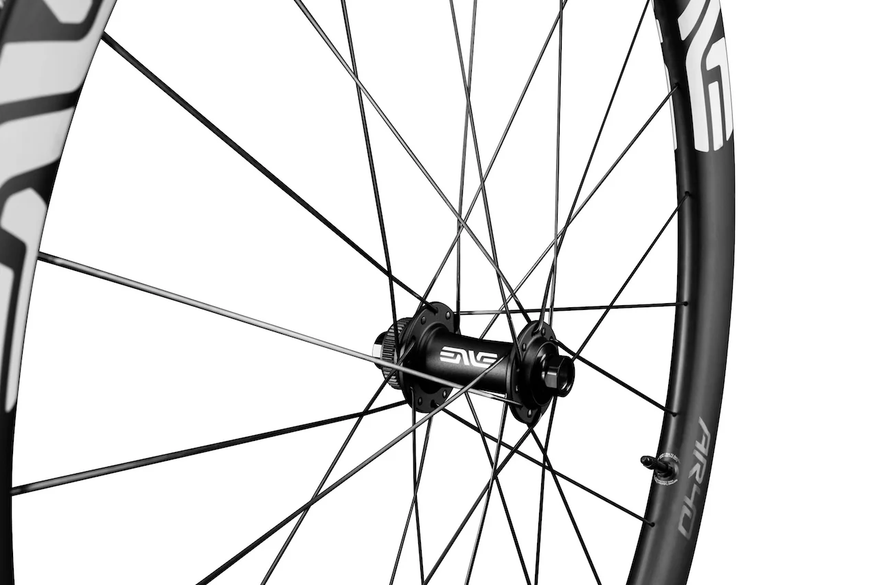 Enve AR40 Carbon Tubeless Disc-Brake Wheel Set (700c) - Image 10