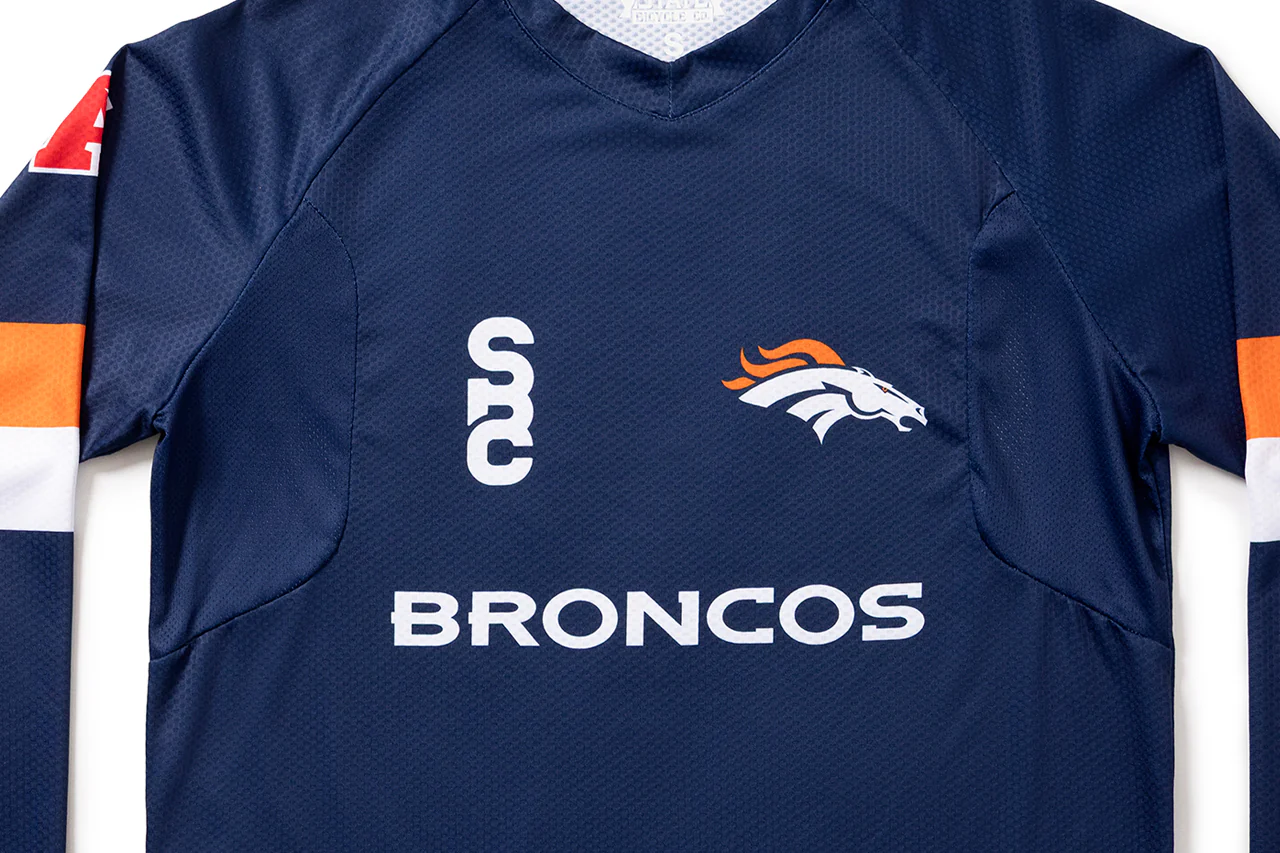 #NFLJ-DEN – NFL Collection | Long Sleeve MTB Jersey – DEN Broncos (Size Small, Like-New – Washed for Photos) - Image 5