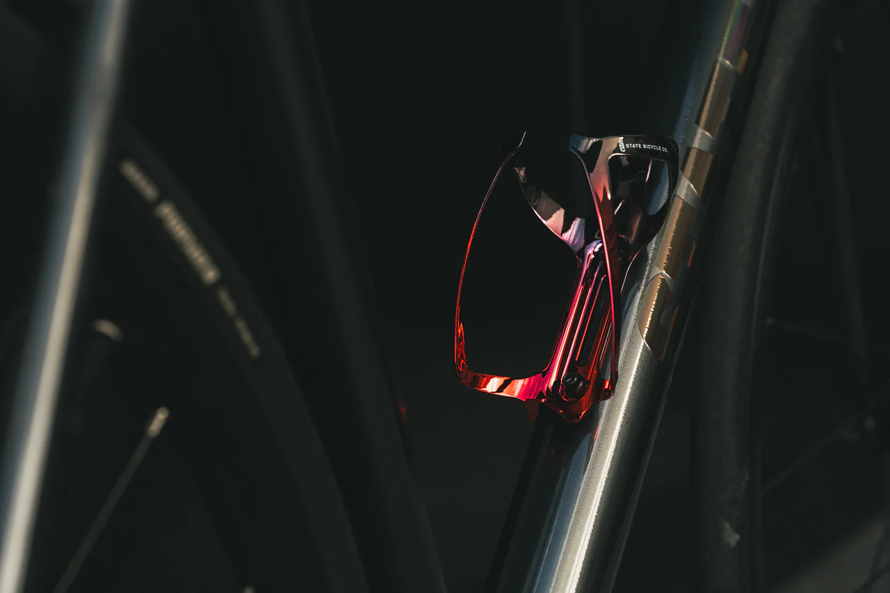 State Bicycle Co. - Metallic Series Bottle Cage - Trailblazer Red (Red / Black) - Image 4
