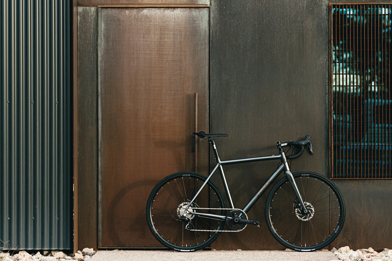 Undefeated Disc Road - Graphite / Prism - Image 9